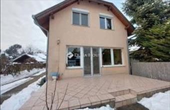 Eladó Budapest III. kerületi családi ház hirdetés (43453974)