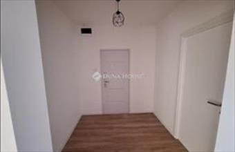 Eladó Budapest III. kerületi panel lakás hirdetés (53784762)