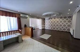 Eladó Lábatlani családi ház hirdetés (74798546)