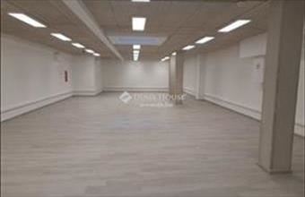 Eladó Debreceni üzlethelyiség udvarban hirdetés (72933435)