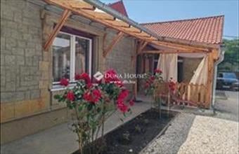 Eladó Budapest XV. kerületi családi ház hirdetés (27955356)