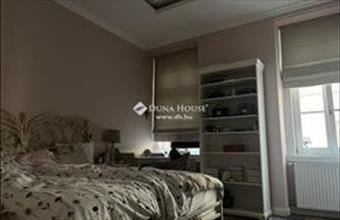 Eladó Budapest V. kerületi tégla lakás hirdetés (73797859)