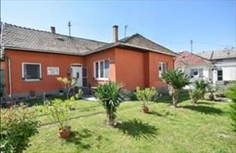 Eladó Nyergesújfalui családi ház hirdetés (56434587)