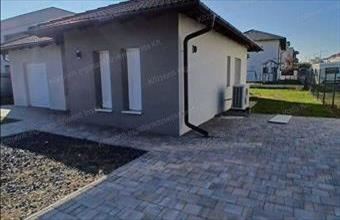 Eladó Siófoki családi ház hirdetés (42523675)