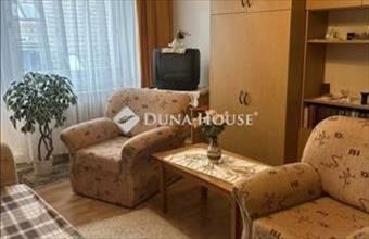 Eladó Mosonmagyaróvári panel lakás hirdetés (48966379)