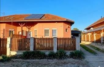 Eladó Szigetszentmiklósi ikerház hirdetés (64874837)