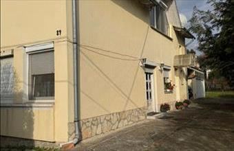 Eladó Szentendrei házrész hirdetés (87845265)