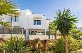 Eladó Spanyolországi sorház hirdetés (38473599)