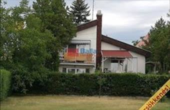 Eladó Ábrahámhegyi családi ház hirdetés (71342344)