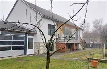 Eladó Nyirádi családi ház hirdetés (83648347)