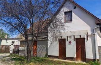 Eladó Szolnoki családi ház hirdetés (82418459)