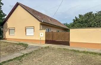 Eladó Mélykúti családi ház hirdetés (23752334)