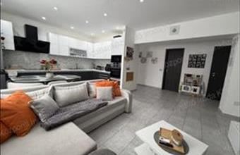 Eladó Tatabányai ikerház hirdetés (81342449)