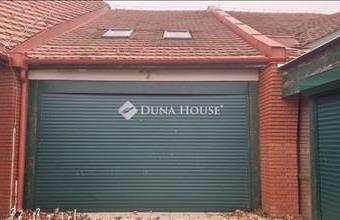 Eladó Fonyódi üzlethelyiség utcafronton hirdetés (58633358)