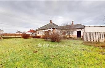 Eladó Napkori családi ház hirdetés (51733195)