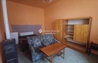 Eladó Bábolnai házrész hirdetés (93584463)