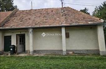 Eladó Bakonypéterdi házrész hirdetés (74827269)