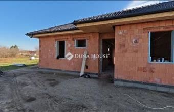 Eladó Kecskeméti ikerház hirdetés (29781347)