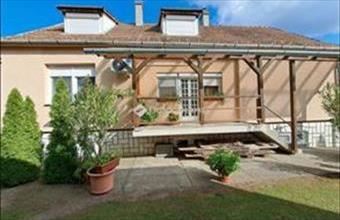 Eladó Bajai családi ház hirdetés (74322833)