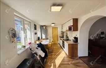 Eladó Kisteleki családi ház hirdetés (72144342)