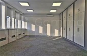 Kiadó Miskolci iroda irodaházban hirdetés (83444949)