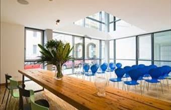 Kiadó Budapest VIII. kerületi iroda irodaházban hirdetés (67384333)