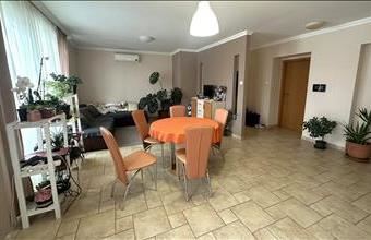 Eladó Szegedi családi ház hirdetés (63999174)