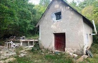 Eladó Pécselyi pince, présház hirdetés (99315473)