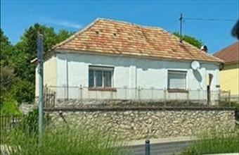 Eladó Bakonycsernyei családi ház hirdetés (27543367)