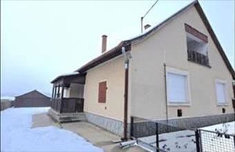 Eladó Kunfehértói családi ház hirdetés (85323474)