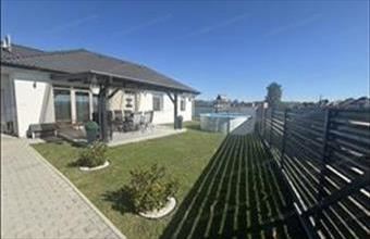 Eladó Pápai ikerház hirdetés (97933882)