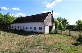 Eladó Alsószentiváni külterületi telek hirdetés (45941339)