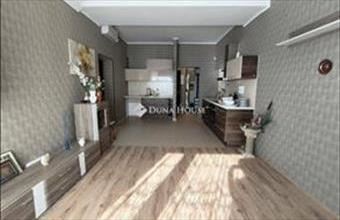 Eladó Veresegyházi tégla lakás hirdetés (68364729)