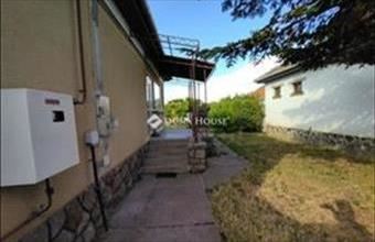 Eladó Nagykátai családi ház hirdetés (81847754)