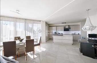 Eladó Péceli ikerház hirdetés (42754643)