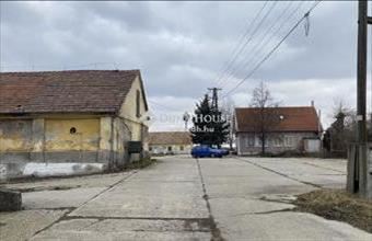 Eladó Győri fejlesztési lakóterület hirdetés (33532278)