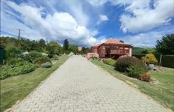 Eladó Balatongyöröki családi ház hirdetés (96894781)