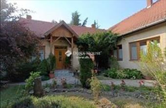 Eladó Bakonybéli családi ház hirdetés (37543734)