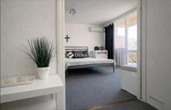 Eladó Budapest III. kerületi csúsztatott zsalus lakás hirdetés (44933384)