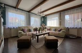 Eladó Balatonfűzfői családi ház hirdetés (57548391)