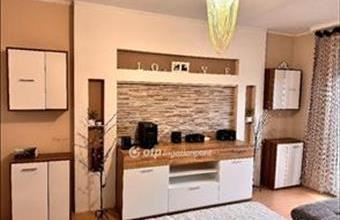 Eladó Szolnoki panel lakás hirdetés (59552943)