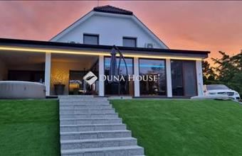 Eladó Érsekcsanádi családi ház hirdetés (49377899)