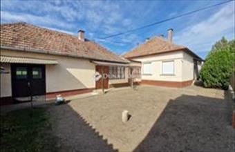 Eladó Bajai családi ház hirdetés (33256973)