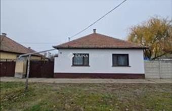 Eladó Érsekcsanádi családi ház hirdetés (46324924)