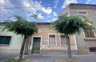 Eladó Váci családi ház hirdetés (44376237)