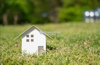 Eladó Csomádi lakóövezeti telek hirdetés (51713437)