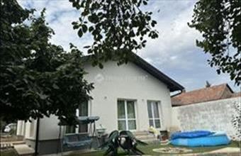 Eladó Martonvásári családi ház hirdetés (95795796)