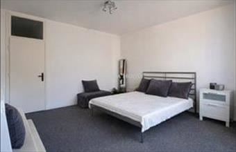 Eladó Budapest III. kerületi csúsztatott zsalus lakás hirdetés (37476313)