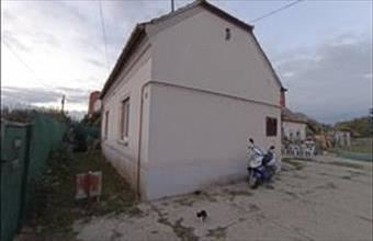 Eladó Undi családi ház hirdetés (38379359)