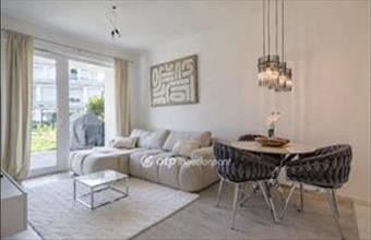 Eladó Balatonszemesi csúsztatott zsalus lakás hirdetés (43382486)